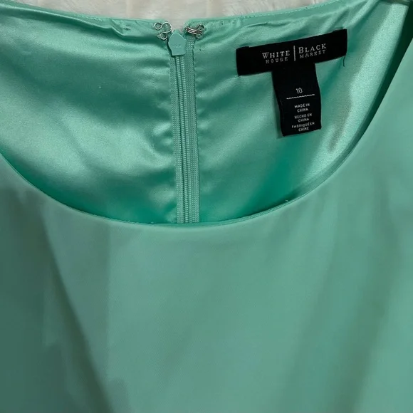 OFFERS
WHBM Stunning Mint Green Sleeveless Dress with Scalloped Hem - Picture 3 of 5